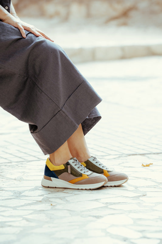 RIGA MULTICOLOR, D'Torres®, ZAPATILLA DEPORTIVA URBANA DE MUJER, MUY CÓMODA CON HORMA AMPLIA PARA ADAPTAR PLANTILLAS.