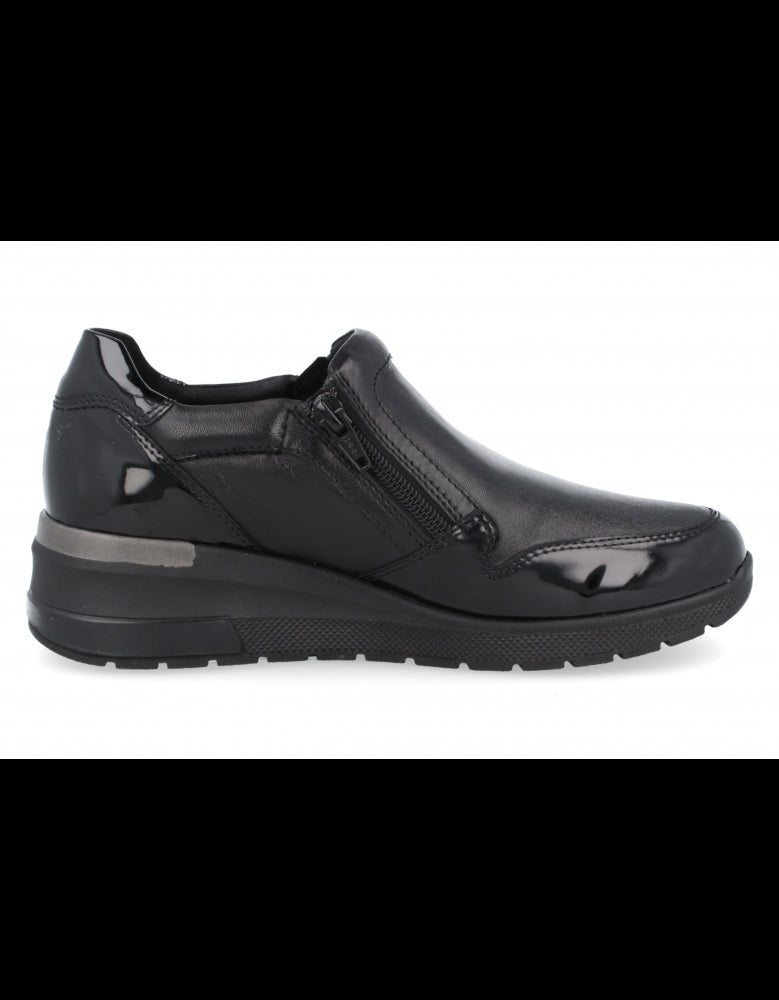 ZAPATO DELHI NEGRO CHAROL, D'TORRES CON AJUSTE FACIL, HORMA
