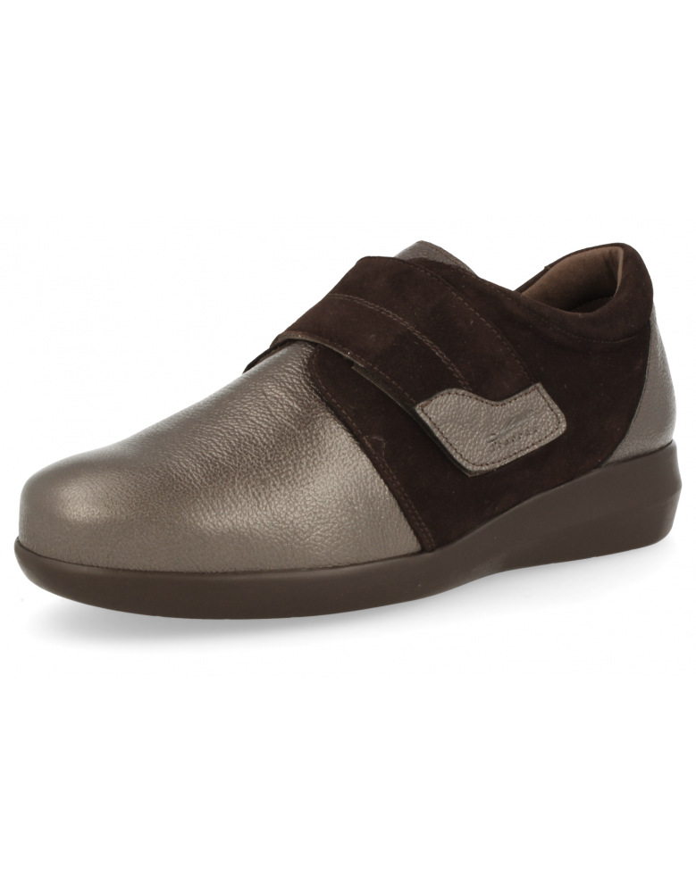 ZAPATO SEÑORA PIES ANCHOS, LINA VELCRO MARRÓN - D'Torres® - Oficial Shop